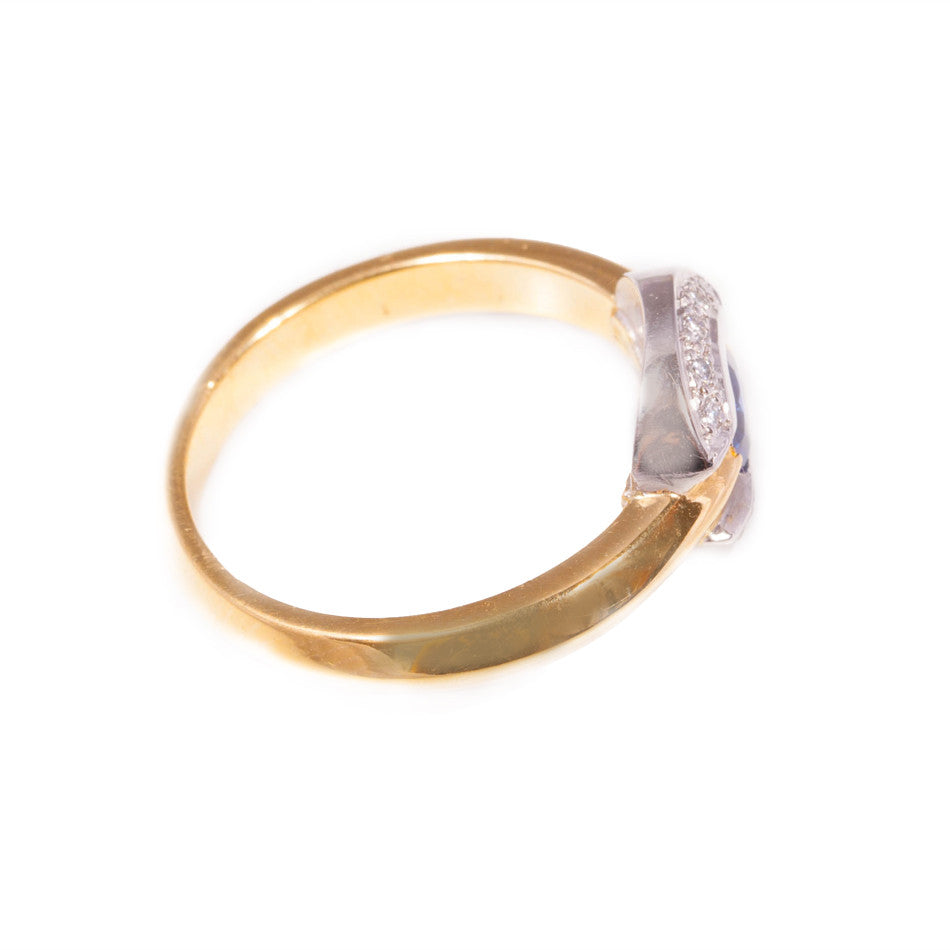 Vintage Ceylon Sapphire & Diamond ring in 18ct