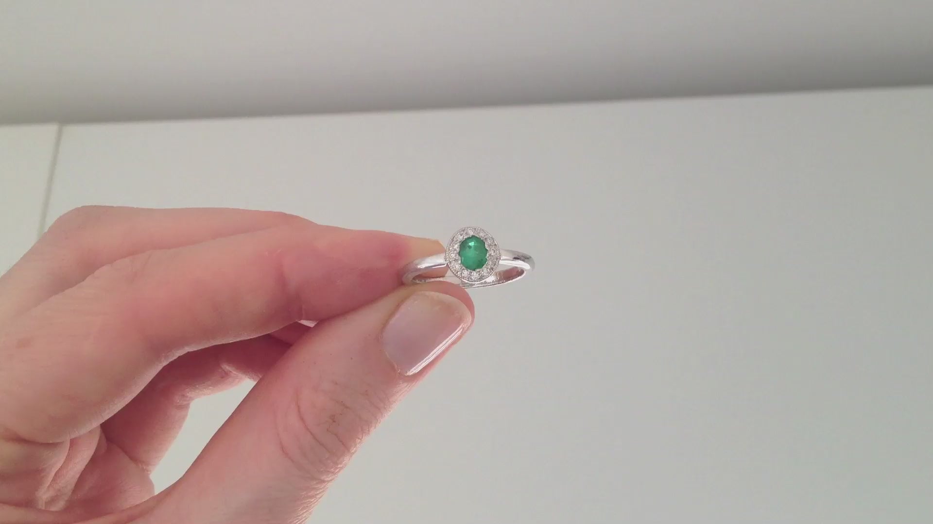 Art Deco Style Emerald & Diamond Ring in 18ct white gold