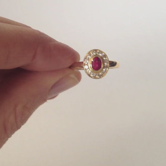Vintage ruby & diamond cluster ring in 18ct yellow gold