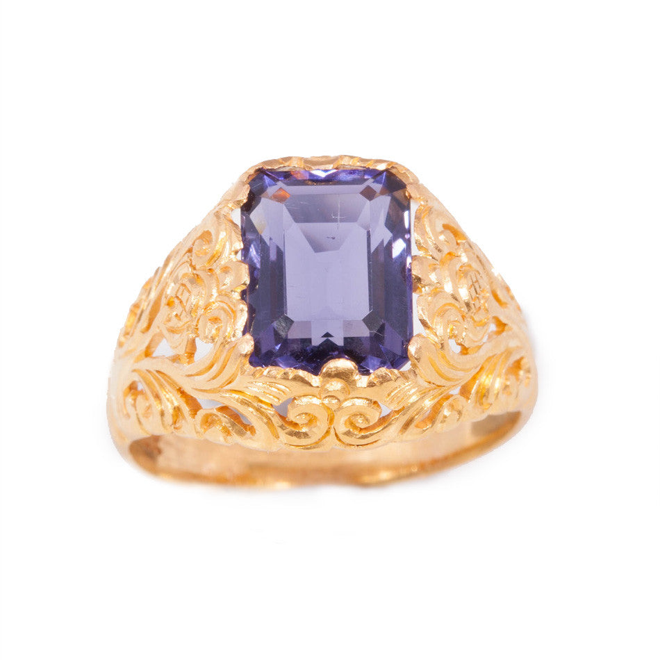 Antique Amethyst Ring in 22ct yellow gold