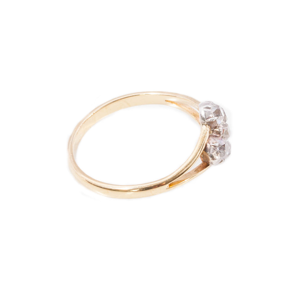 Vintage old cut diamond ring set in 18ct yellow gold side