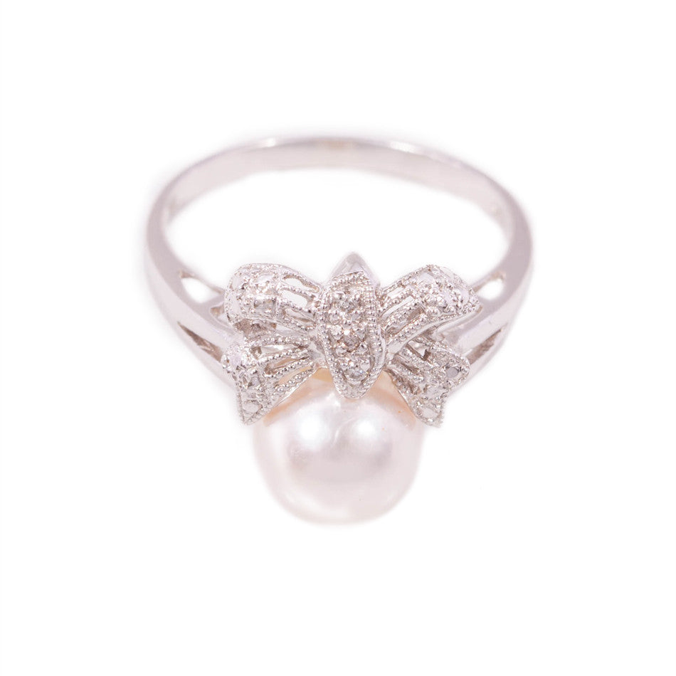 Cultured Pearl & Diamond Bow Ring in 18ct gold